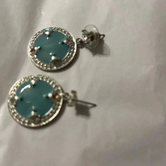 Turquoise earring - Picture 2 of 2